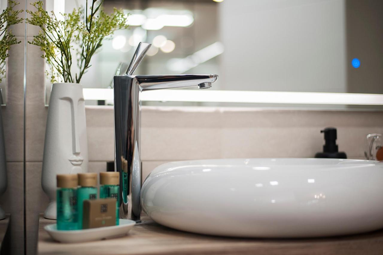 Exclusive Moraleja - Collection L - Eleven Host Appartement Alcobendas Buitenkant foto